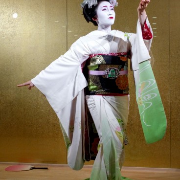 Maiko and Geiko from Kyoto - Meet the ambassadors of traditional ...