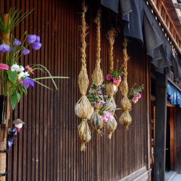 Shops and cafés on the Nakasendo Trail between Magome and Tsumago (Kiso Valley) 2