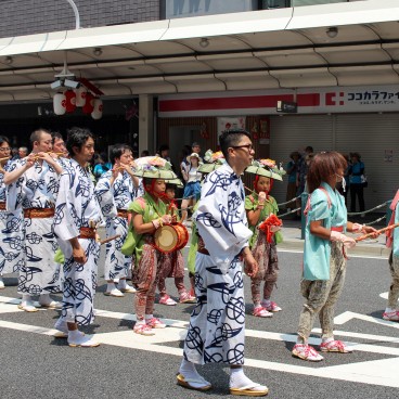 Gion Matsuri in Kyoto, Musicians dressed in traditional Japanese clothes