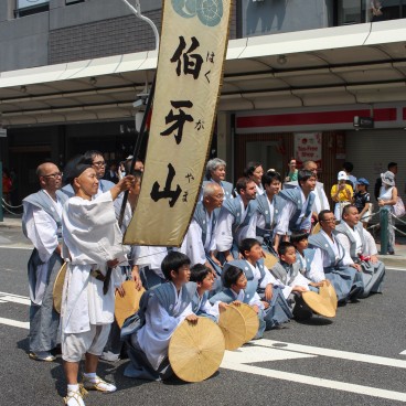 Gion Matsuri in Kyoto, Participants dressed in Japanese traditional clothes 2