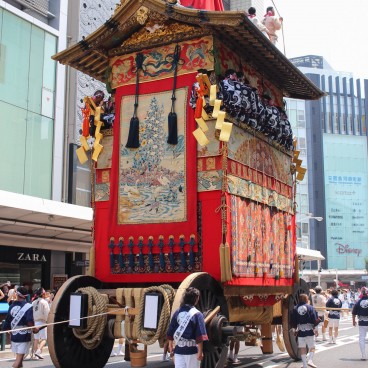 Gion Matsuri in Kyoto, Tapestry on the back of a Hoko Kanko float