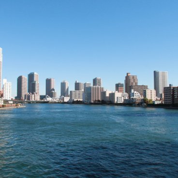 Tsukishima, View on the island's buildings from the Sumida River