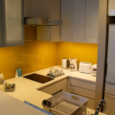 Oakwood Premier Tokyo, Kitchen of the Une chambre Deluxe