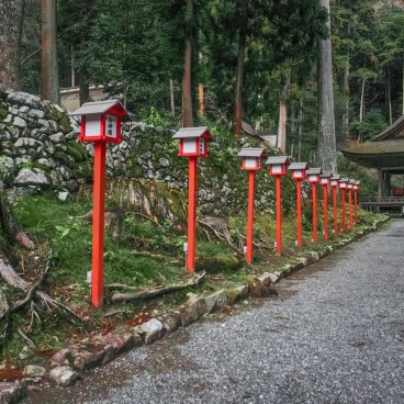 Otsu, Hiyoshi Taisha, Red lanterns
