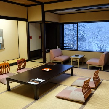 Nikko, Yunishigawa Onsen, Irodoriyukashiki Hana to Hana ryokan