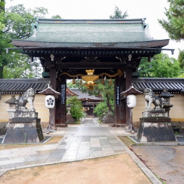 Kitano Tenmangu, Kyoto, The Shrine Precincts 4