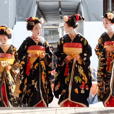 Setsubun, Yasaka-jinja, Geiko performance 2