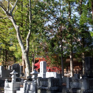 Fujiyoshida, Shofuku-ji Temple, near Arakurayama Sengen Shrine and Chureito Pagoda 3