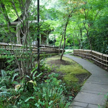 Chofu, Jindai-ji, an alleyway