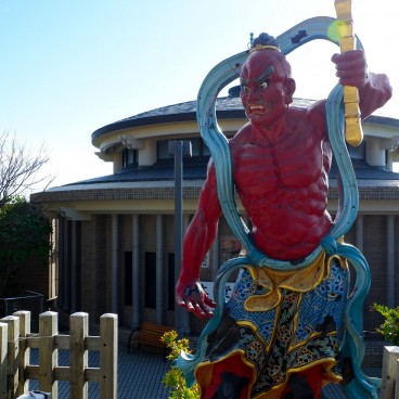 Enoshima Daishi, Nio Guardian