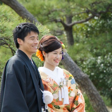 Sankei-en Garden, Yokohama, A Young Couple