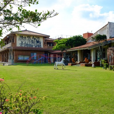 Taketomi-jima, A school in the village