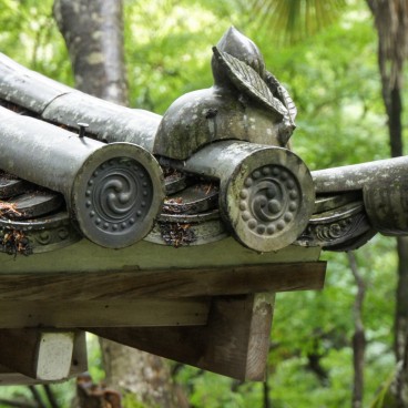 Jizo-in Temple in Kyoto, Architectural detail