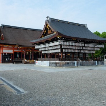 Yasaka-jinja, Kyoto during Coronavirus Outbreak in June 2020 (3)