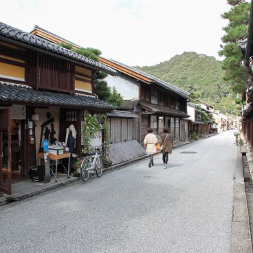 Omihachiman, Shinmachi-dori old shopping street