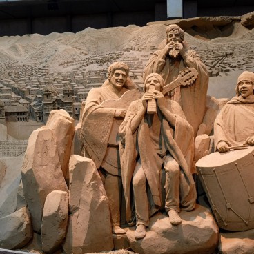 Tottori Sand Museum, South America (2016) 3