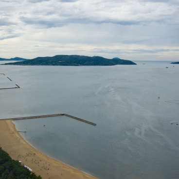 Fukuoka Tower, View on the bay and the beach
