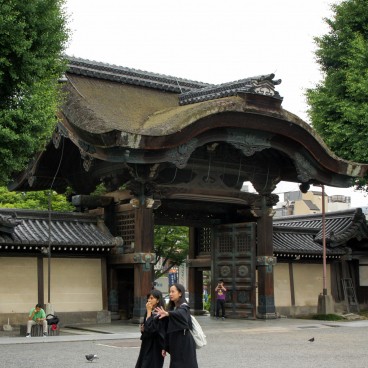 Higashi Hongan-ji (Kyoto), Amida-do Gate