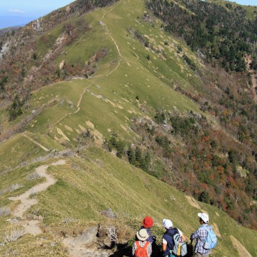 Mount Tsurugi (Shikoku), Walking trail