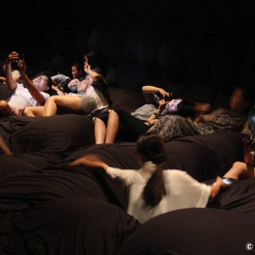 teamLab Planets (Tokyo), Soft Black Hole - Your Body Becomes a Space that Influences Another Body