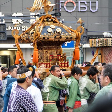 Fukuro Matsuri in Ikebukuro, Mikoshi procession 5