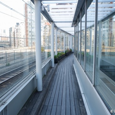 mAAch ecute Kanda Manseibashi (Tokyo), Observatory on the platforms 2