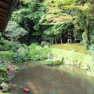 Ohara, Jakko-in, Migiwa no Ike pond