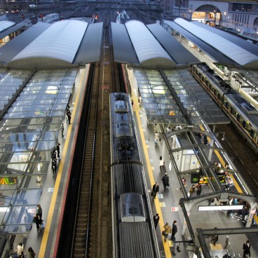 Station City (Osaka), View on the railways 2