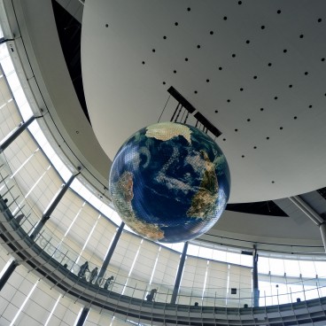 Miraikan (Odaiba, Tokyo), Geo-Cosmos earth globe
