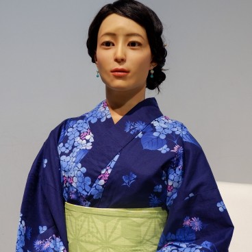 Miraikan (Odaiba, Tokyo), Humanoid robot 2