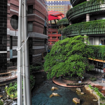 Canal City Hakata (Fukuoka), View on the water stream