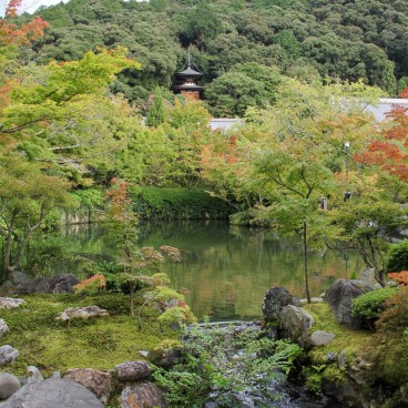 Eikan-do Temple (Kyoto), Garden at the beginning of autumn