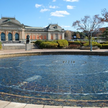 Kyoto National Museum, Fountain and Meiji-Kotokan building