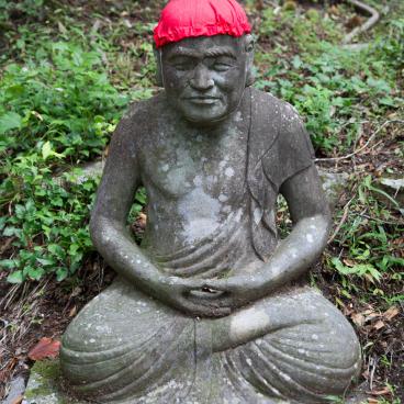 Choan-ji (Hakone), Rakan statue meditating