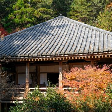 Mitaki-dera (Hiroshima), Main hall dedicated to Kannon