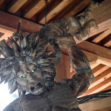 Mitaki-dera (Hiroshima), Kongo-rikishi wooden statue (nyo deity)