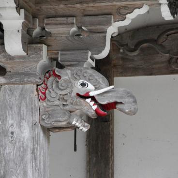 Myozen-ji (Shirakawa-go), detail of a capital's decoration