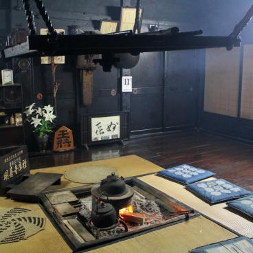 Myozen-ji (Shirakawa-go), Kuri residence's fireplace