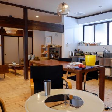Enishi Minpaku in Kakunodate, Living room and kitchen