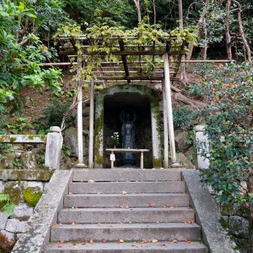Honen-in (Kyoto), Chapel dedicated to Jizo