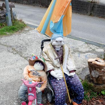 Kakashi no Sato, Scarecrows mimicking Nagoro village's inhabitants
