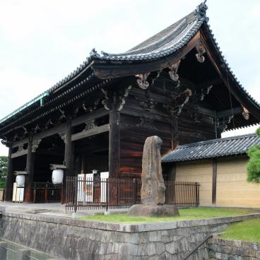 To-ji in Kyoto, Nandaimon Gate
