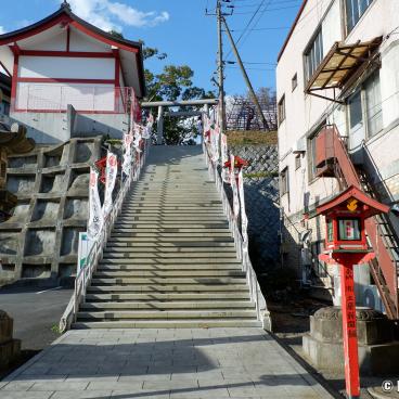 Path to Mito Toshogu shrine