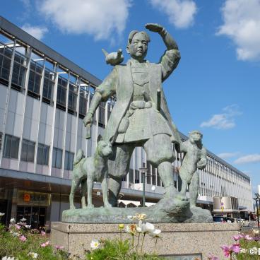 Okayama, Momotaro Statue in front of JR train station