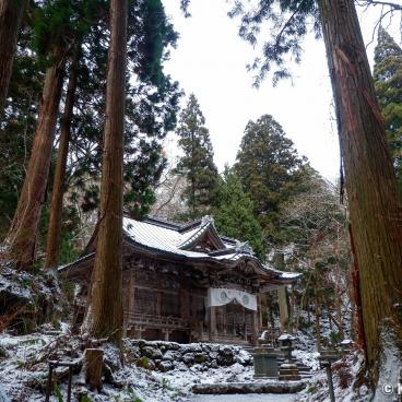 Towada shrine on the shore of Lake Towada 3
