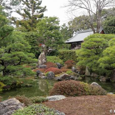 Jonan-gu Shrine (Southern Kyoto), Rakusuien garden 3