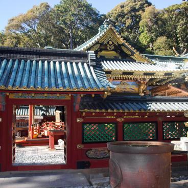 Kunozan Toshogu (Shizuoka), Tamagaki enclosure around Shaden