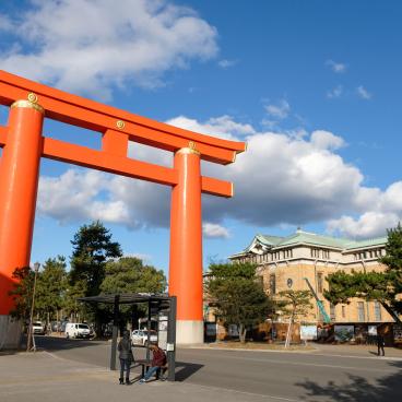 Kyoto Municipal Museum of Art and Jingu-michi avenue 2