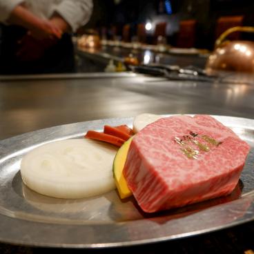 Matsukiya restaurant in Otsu, Omi beef raw steak