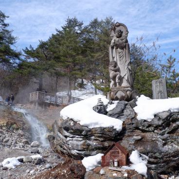 Sainokawara Park (Kusatsu), Buddhist statue
